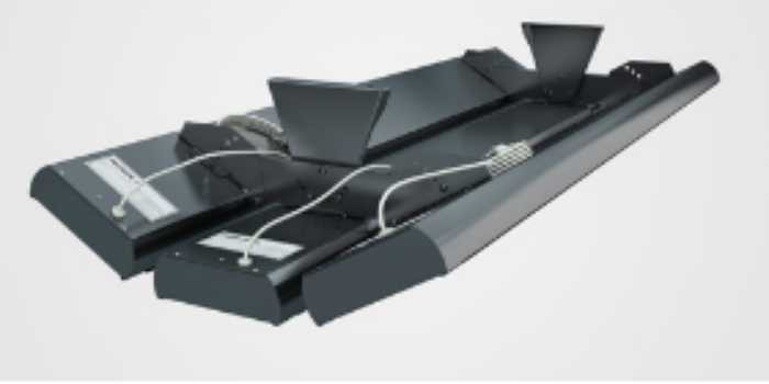 Dreifach montierter Heizstrahler